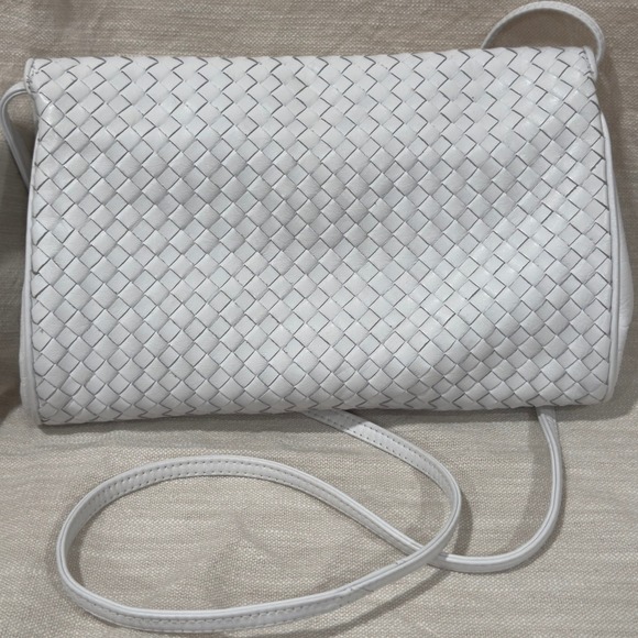 Vintage Ganson White Woven Leather Crossbody Bag Gold Hardware Intrecciato Style - Picture 3 of 9